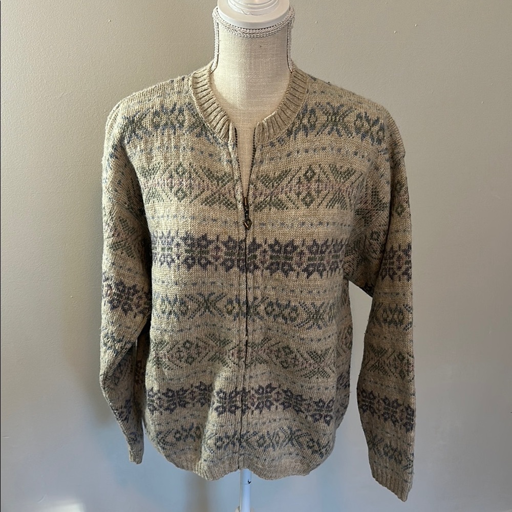 Vermont‎ Country Store Beige Patterned Sweater